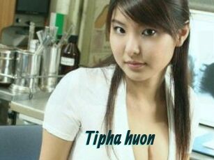 Tipha_huon