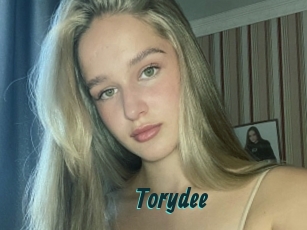 torydee Lucy Live