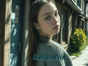 Udelacurvin