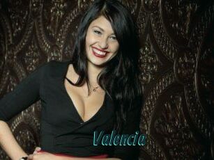 Valencia Lucy Live