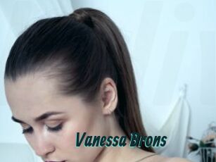 Vanessa_Brons