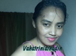 vahatriniainadin Lucy Live