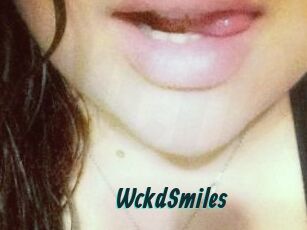 WckdSmiles Lucy Live