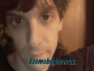 Xxemoboyloverxx