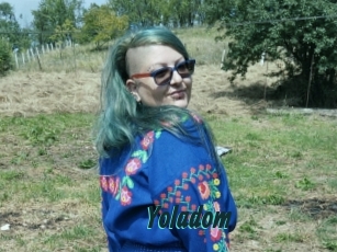 yoladom Lucy Live